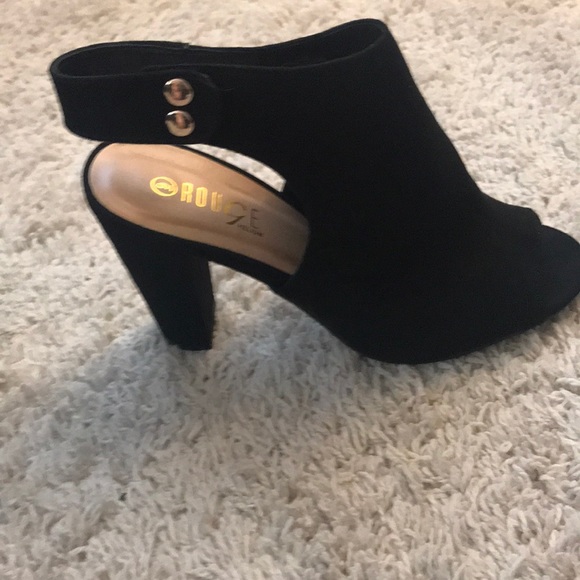 Ankle heels - Picture 5 of 6